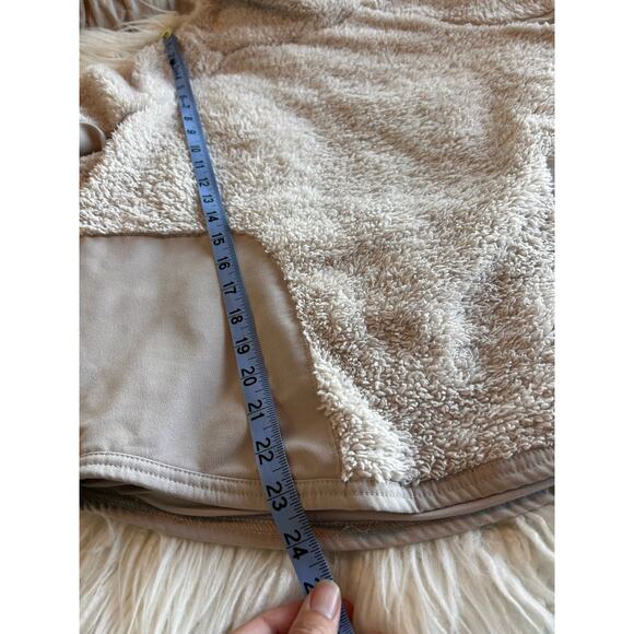 Nike Women's Sherpa Fleece Hooded Sweatshirt Pullover Training Cream Size Medium - Picture 12 of 13